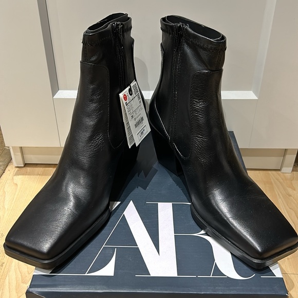 Zara Black Leather Square Toe Boots in Size 6 - Picture 4 of 7